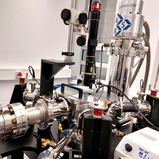 Foto eines Laborgerätes "ARS-10HW Cryo Probestation"