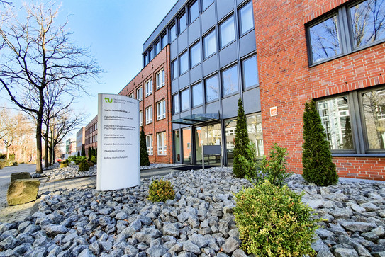 Gebäude Martin-Schmeißer-Weg 6